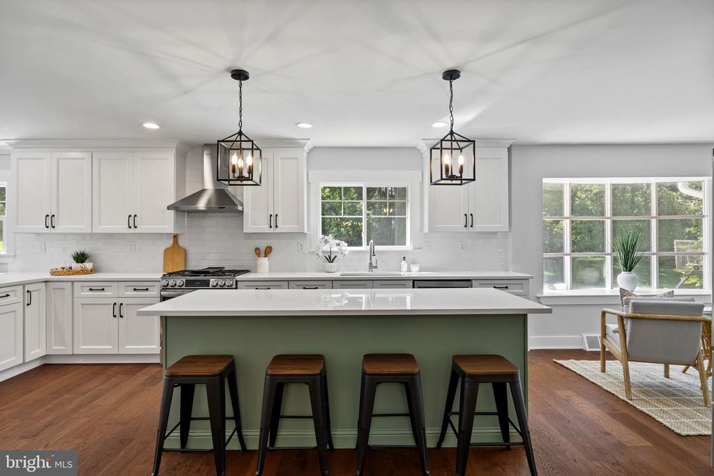 61 CHAPEL HILL ROAD