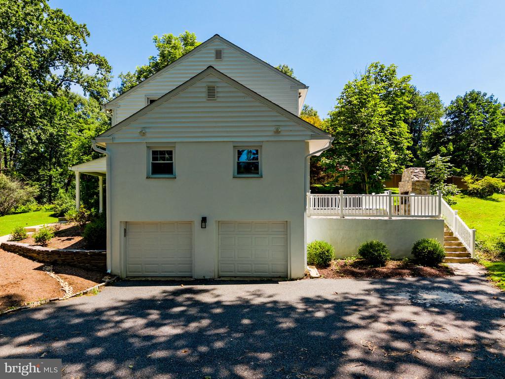 61 CHAPEL HILL ROAD