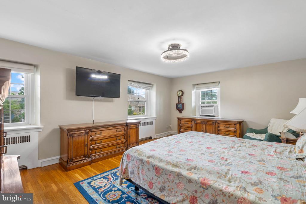 5240 OLEANDER ROAD