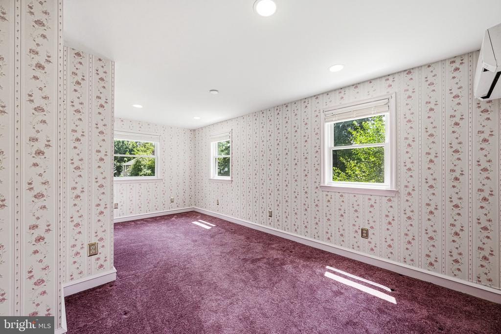 403 PALMERS LANE