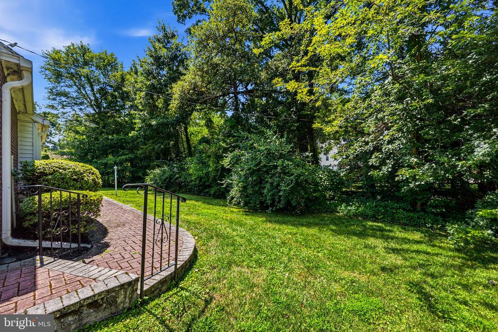 403 PALMERS LANE