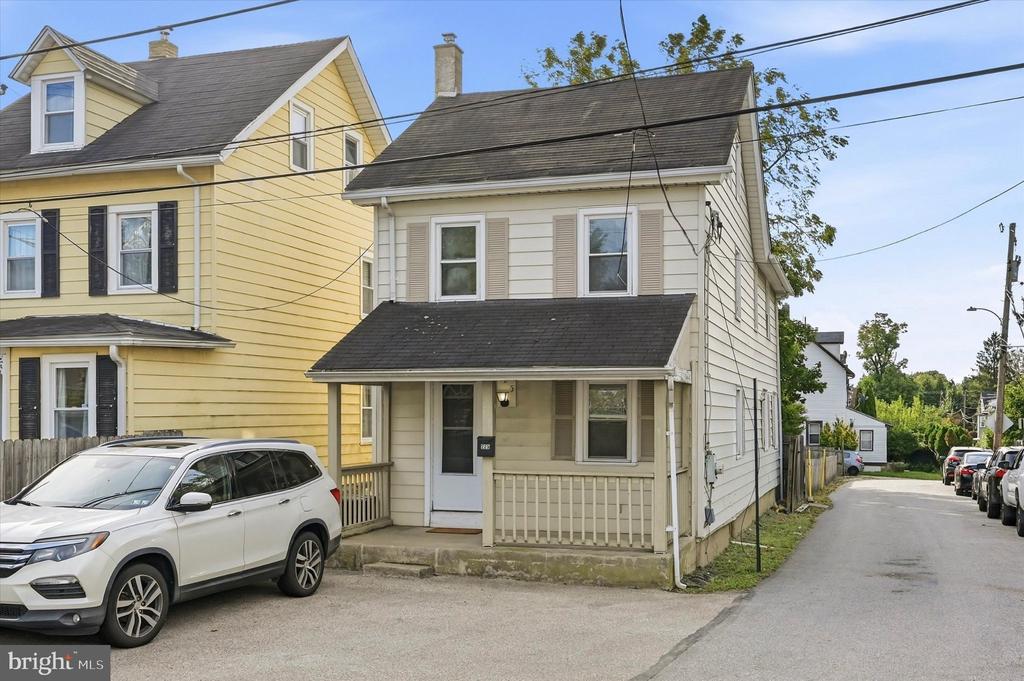 225 BROOK STREET