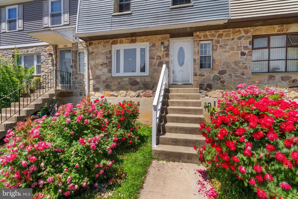 643 SAINT ANTHONY LANE
