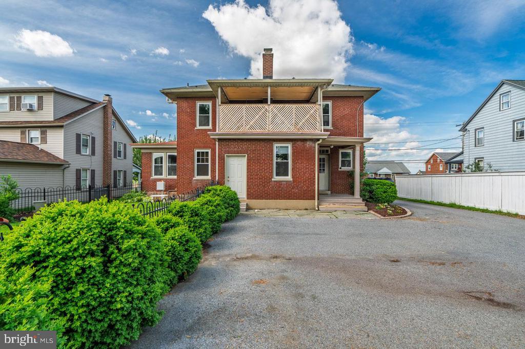 466 E MAIN STREET