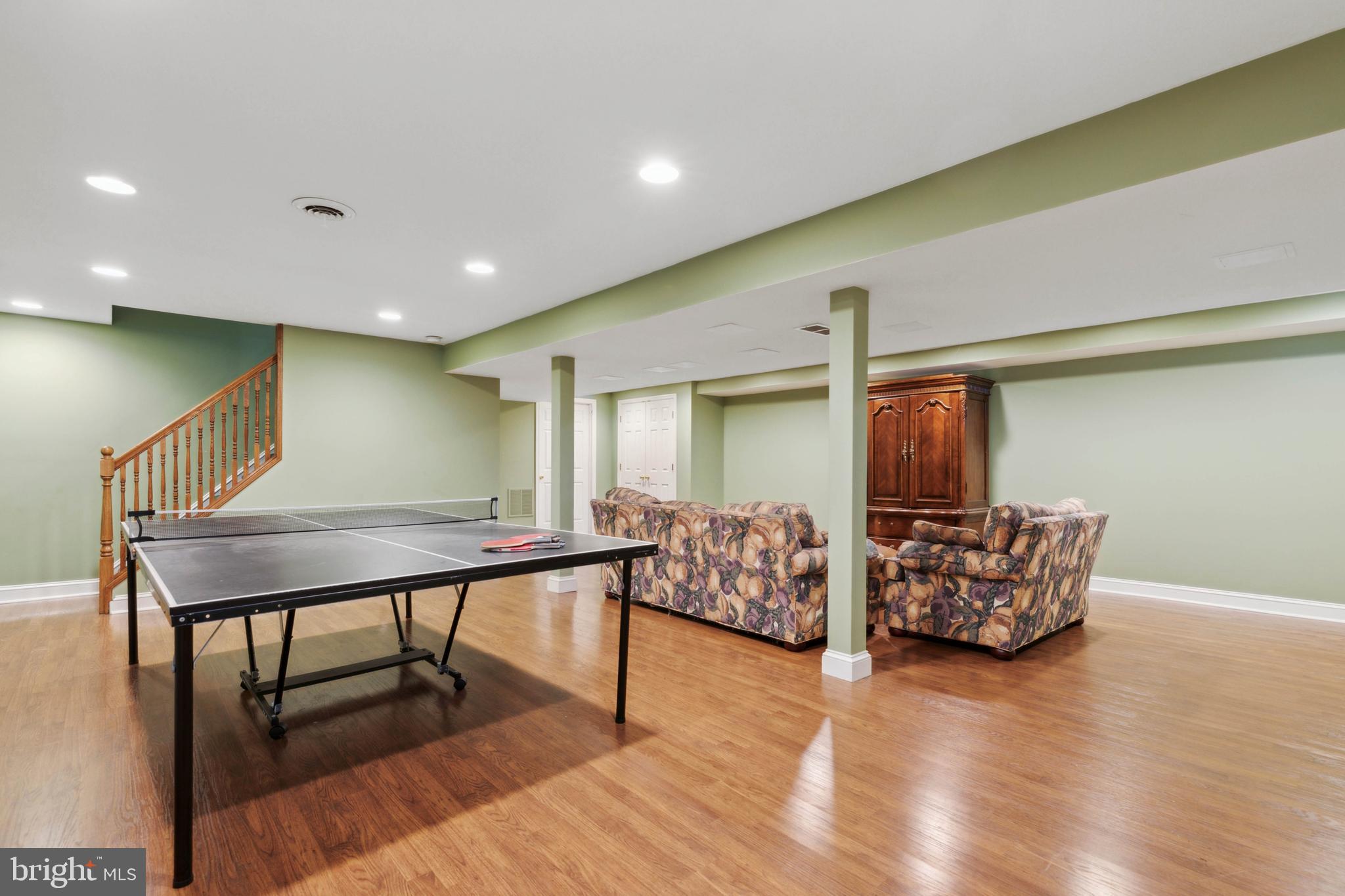 123 SCARLET DRIVE