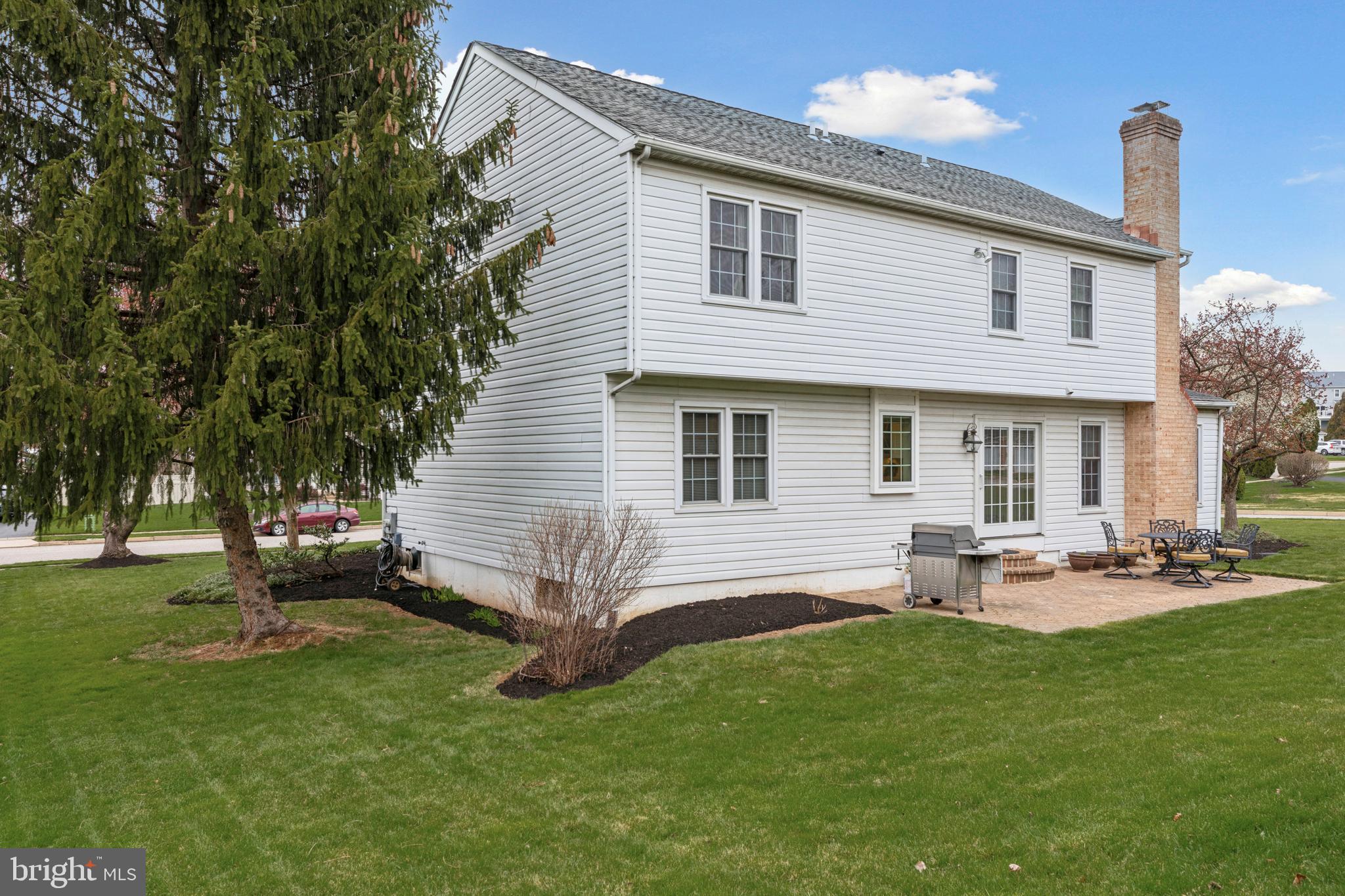 123 SCARLET DRIVE