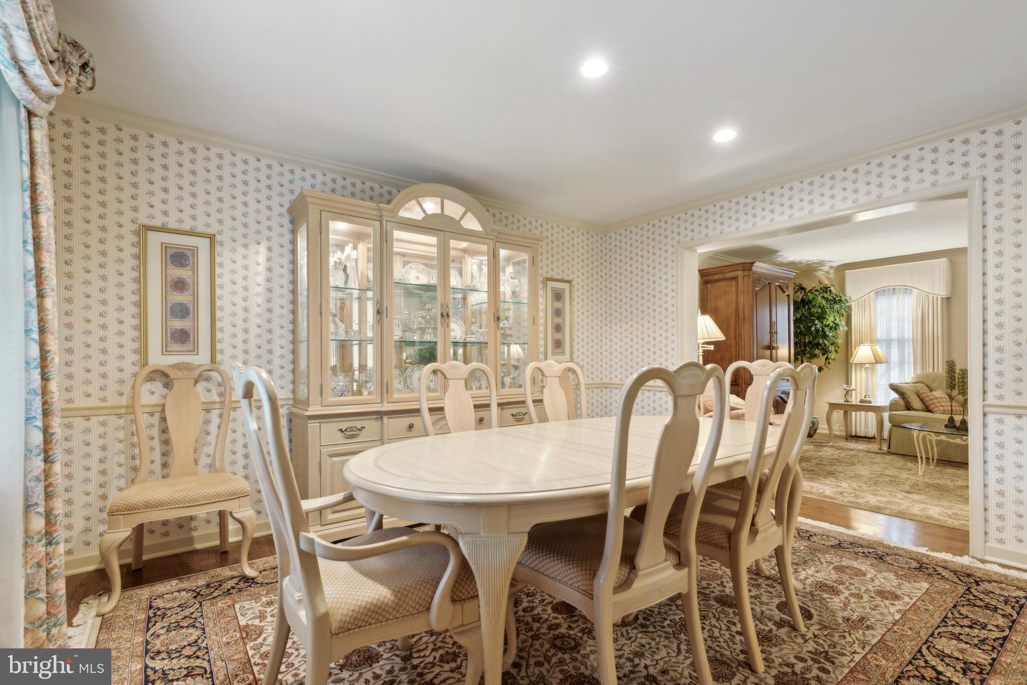 123 SCARLET DRIVE