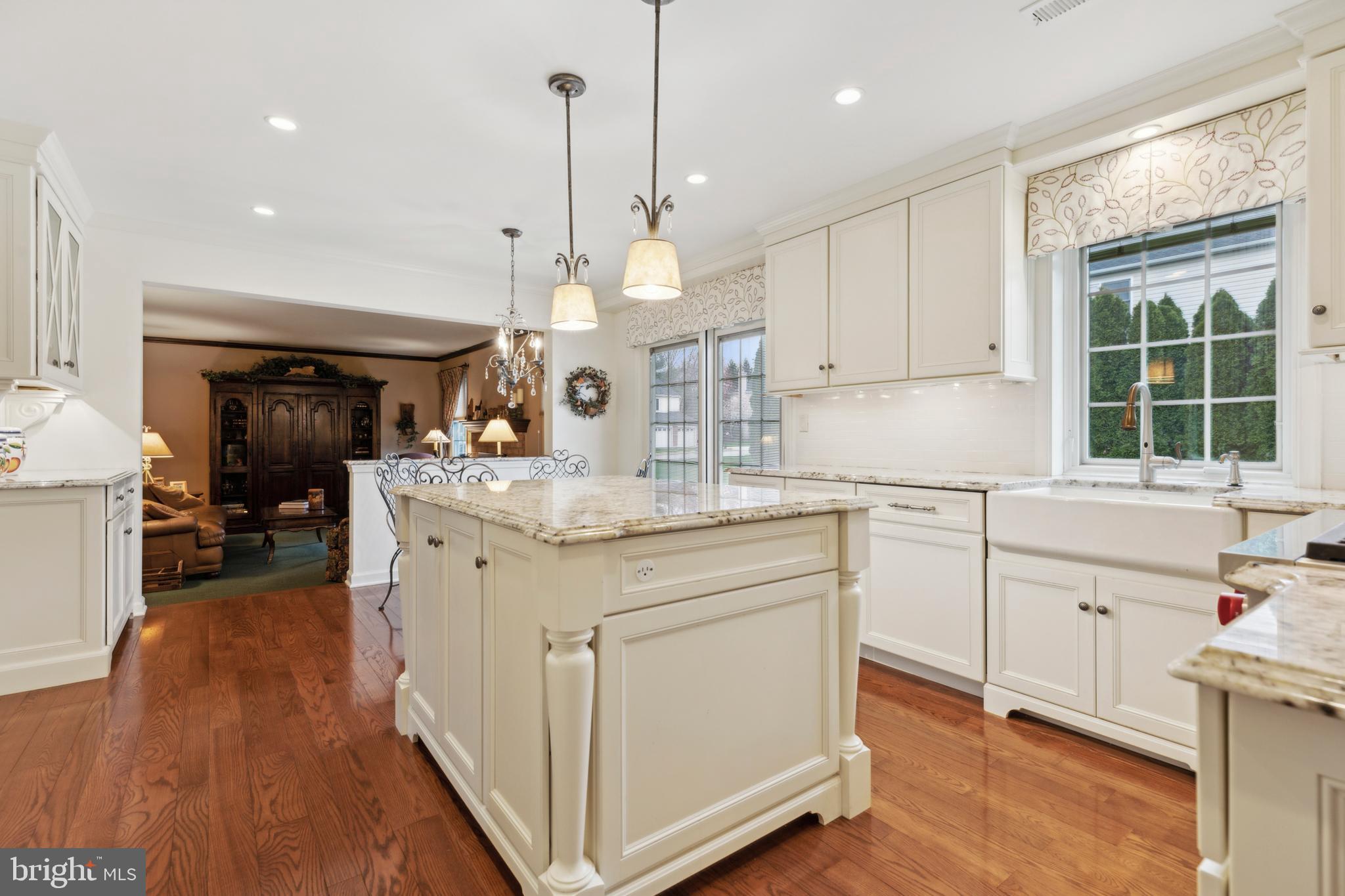 123 SCARLET DRIVE