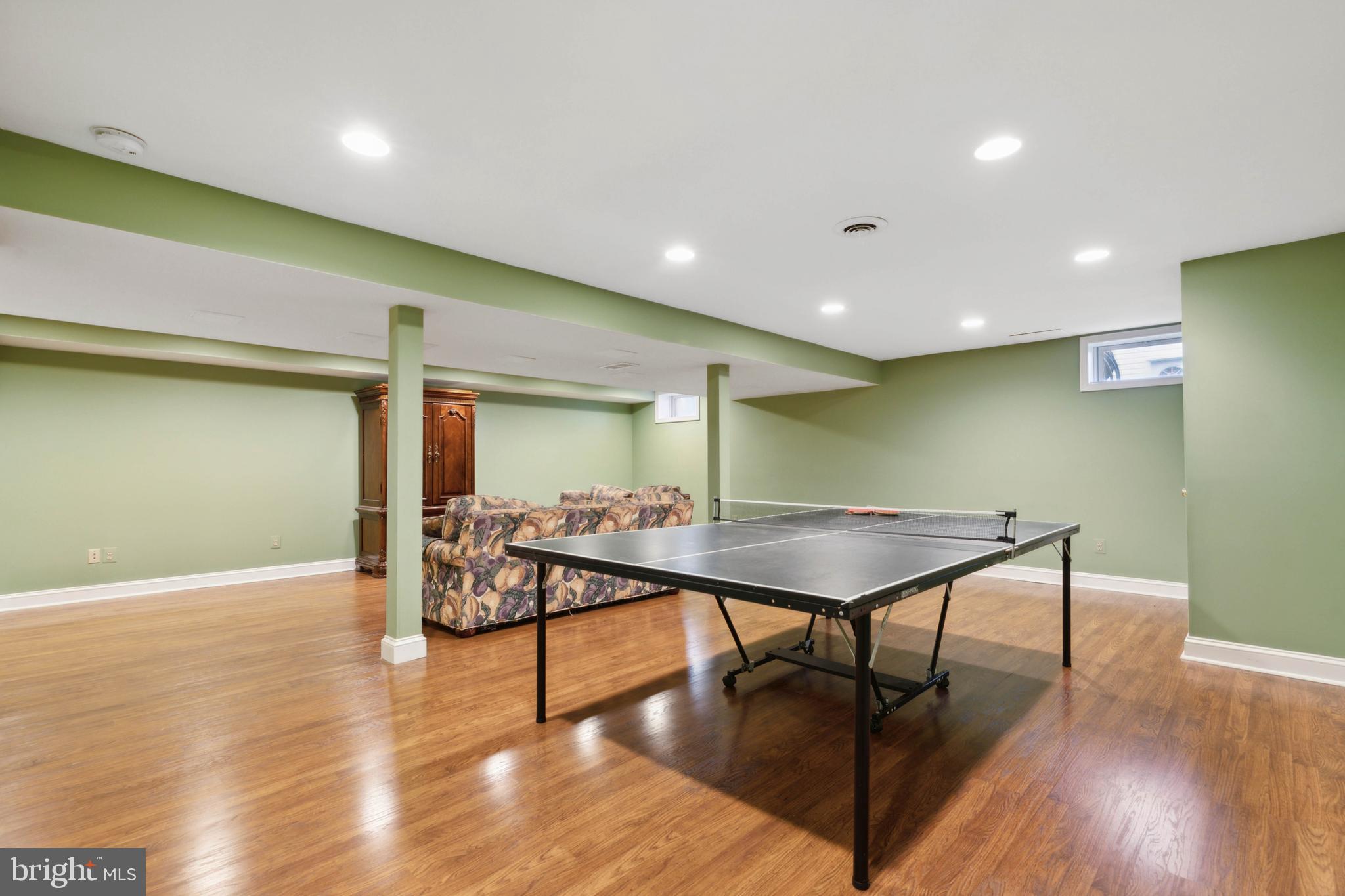 123 SCARLET DRIVE