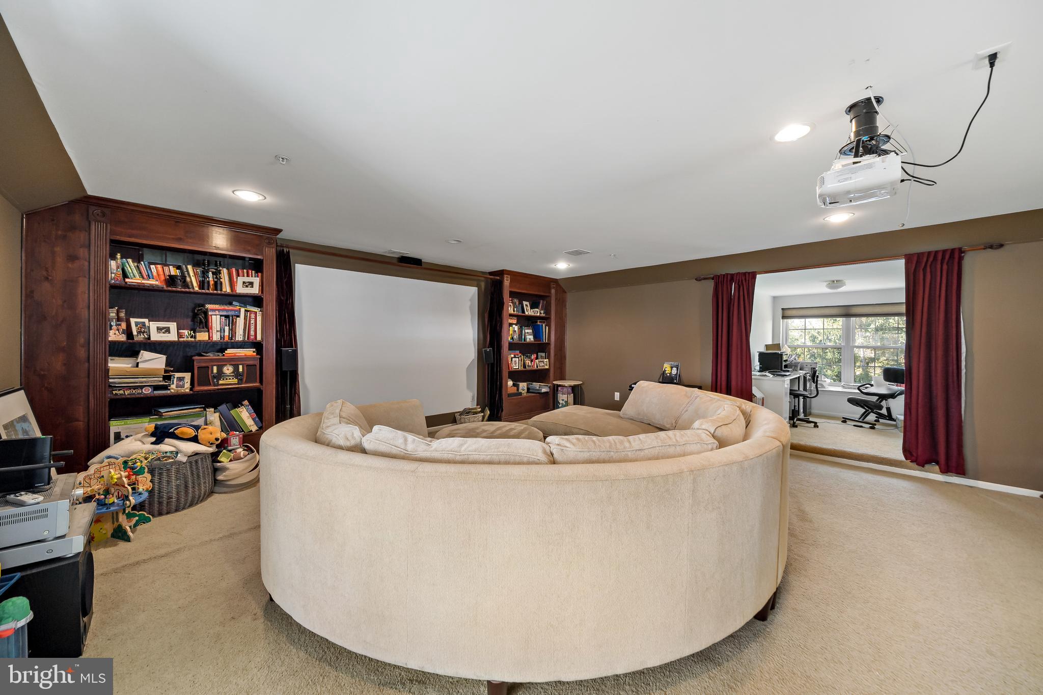 47 DEHAVEN AVENUE
