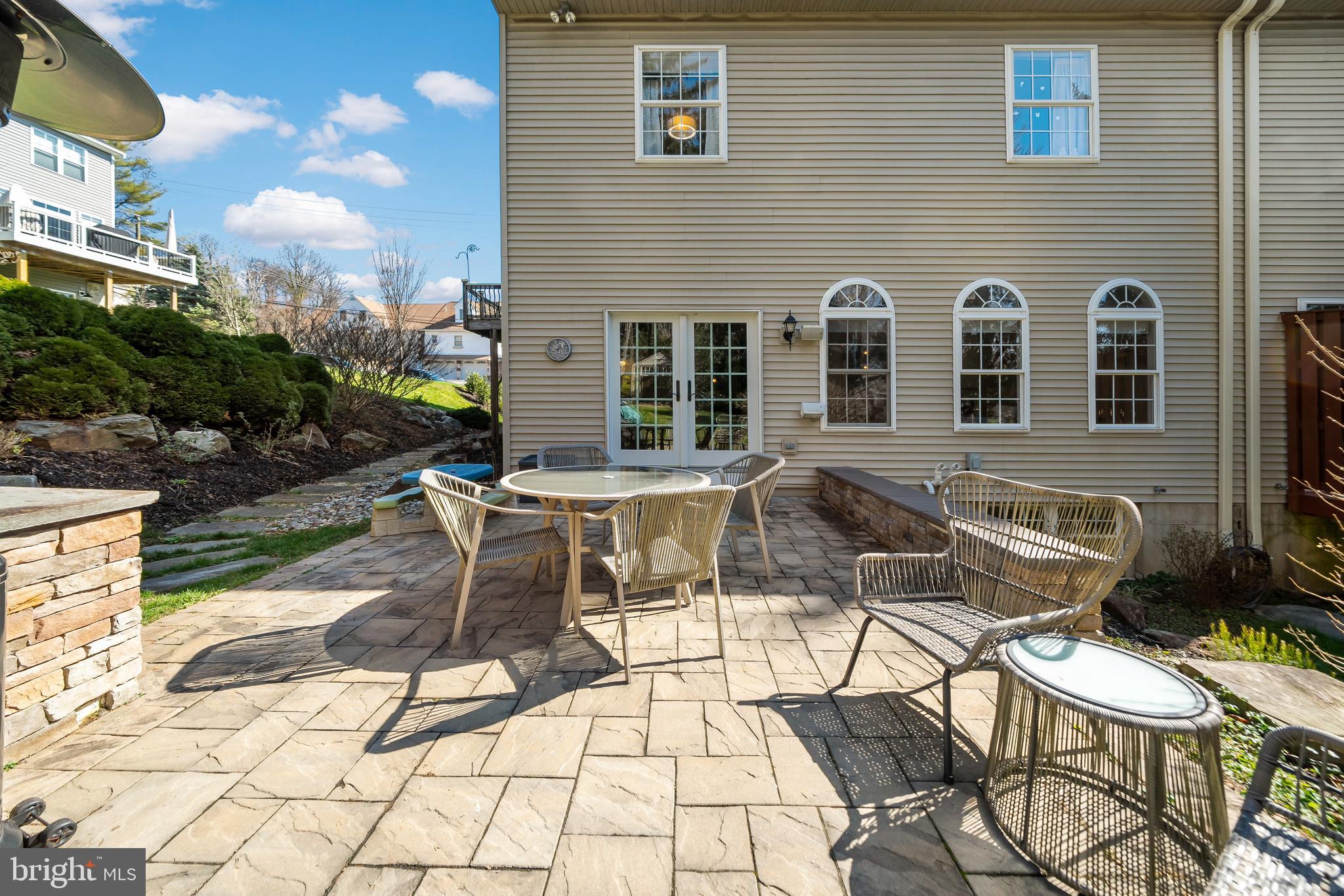 47 DEHAVEN AVENUE