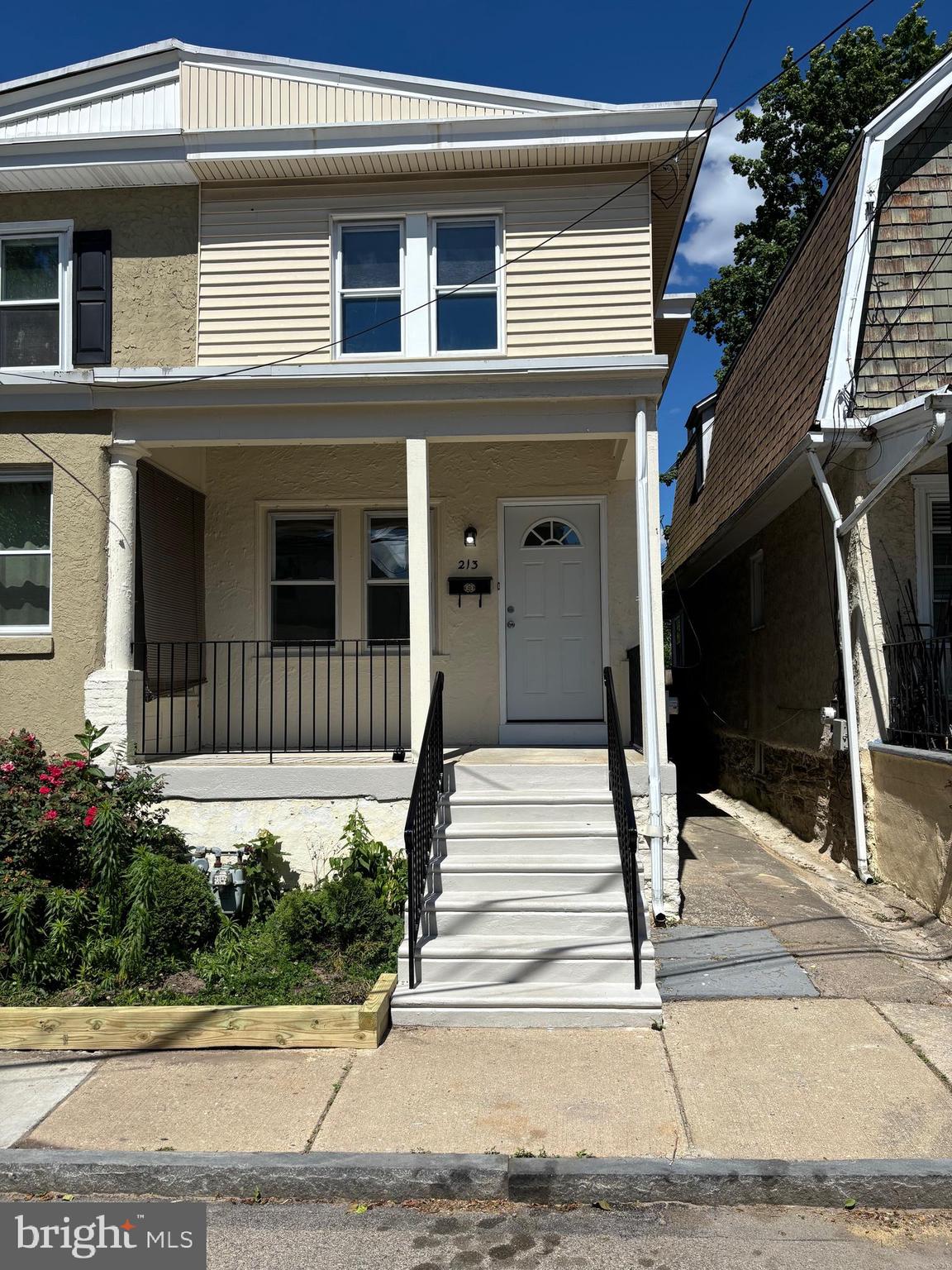 213 PARK TERRACE
