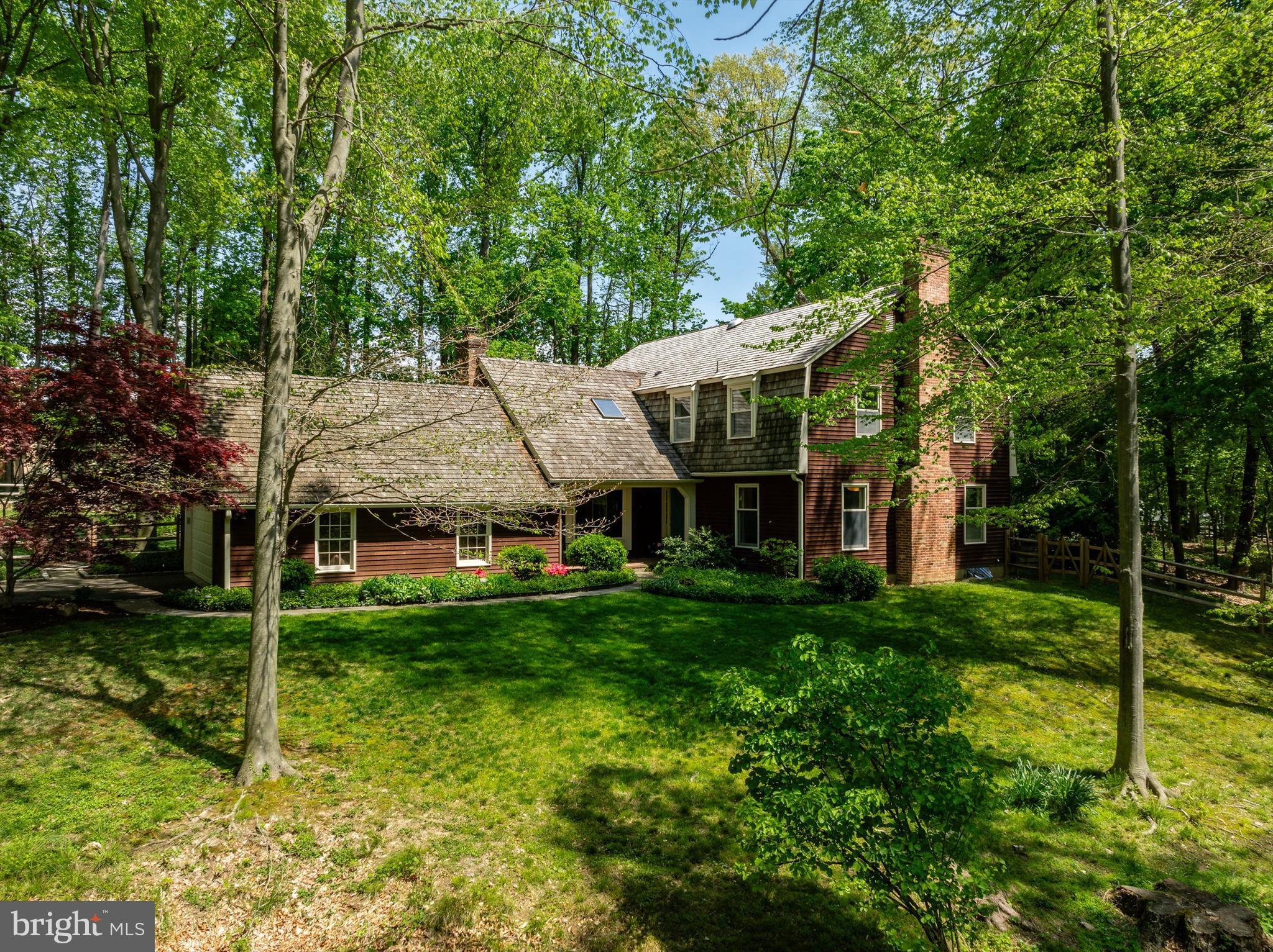 785 LEWIS LANE