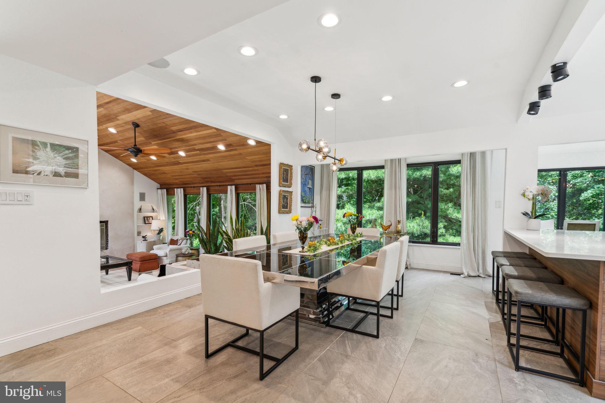 1220 VALLEY ROAD