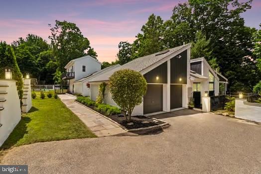 1220 VALLEY ROAD