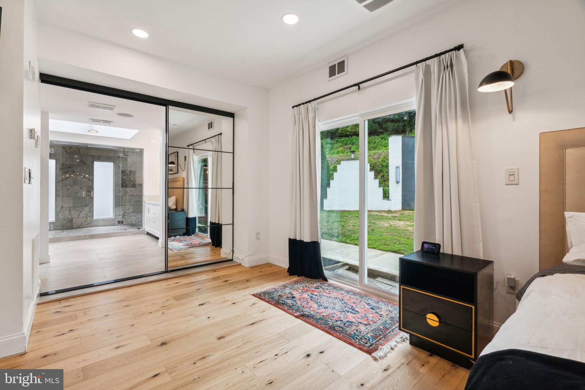 1220 VALLEY ROAD