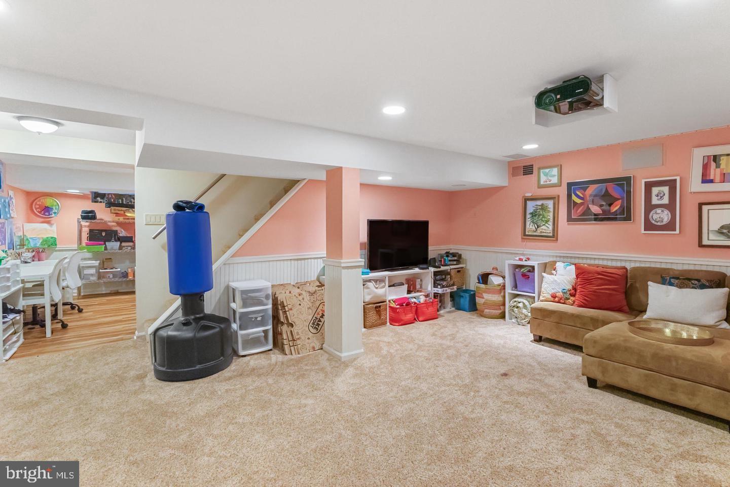 325 HAMILTON ROAD