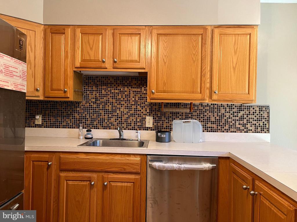 319 WINDING WAY