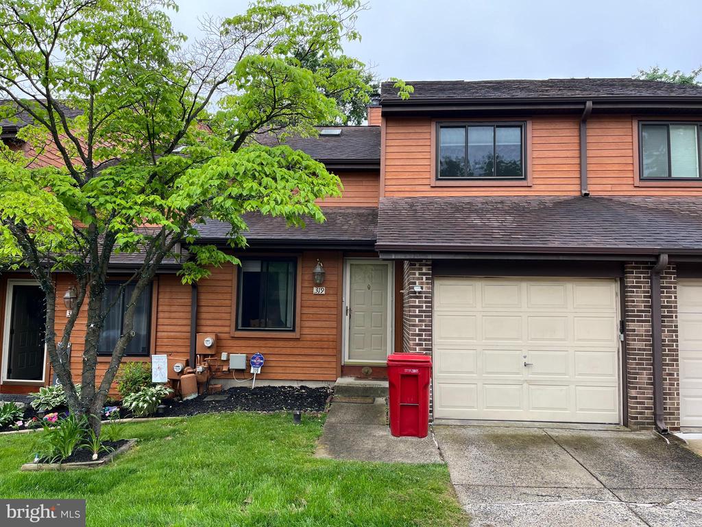 319 WINDING WAY
