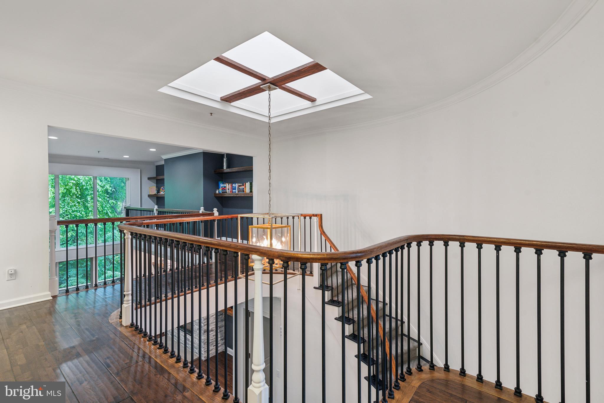 520 LINDY LANE