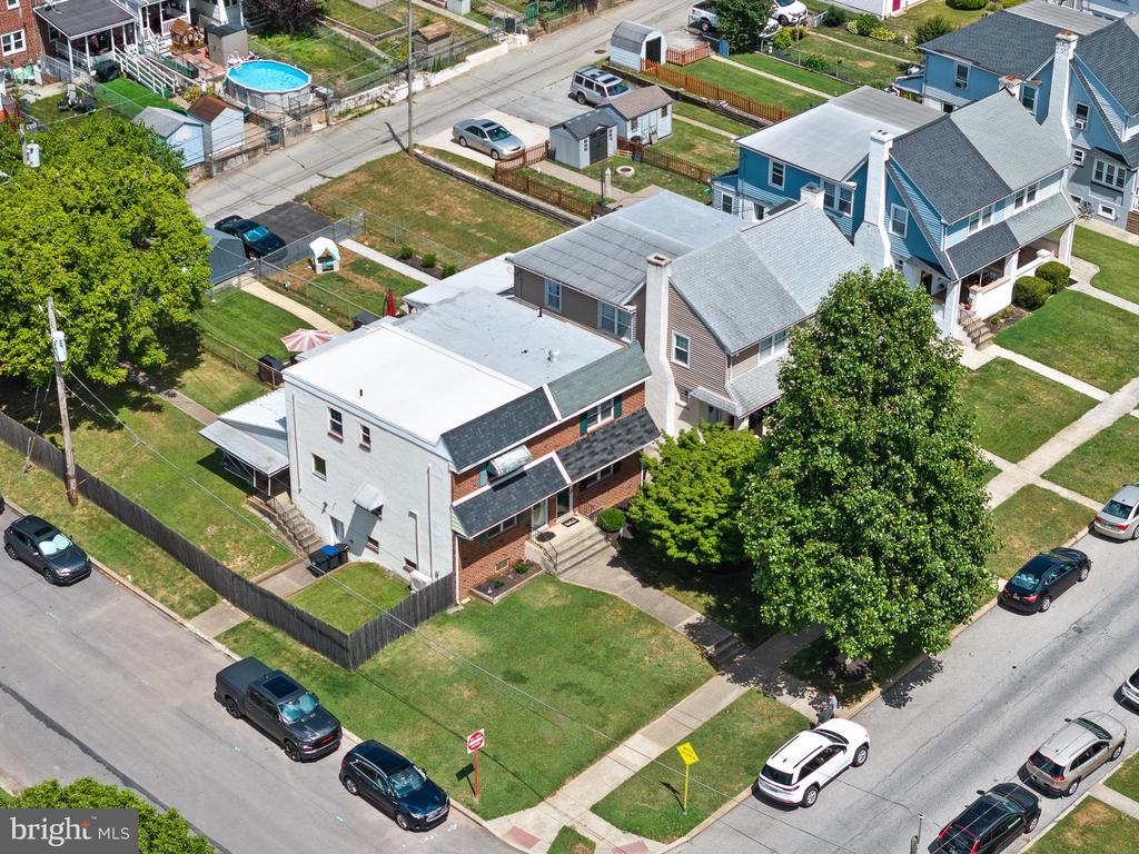 344 W 11TH AVENUE