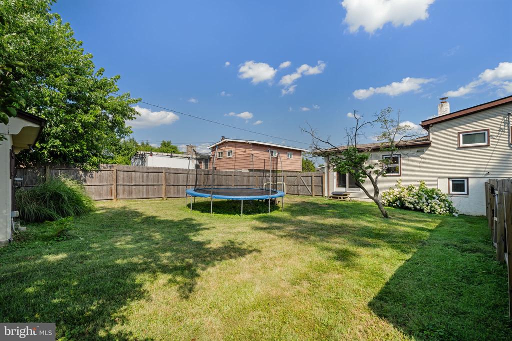 206 YELLOWSTONE ROAD