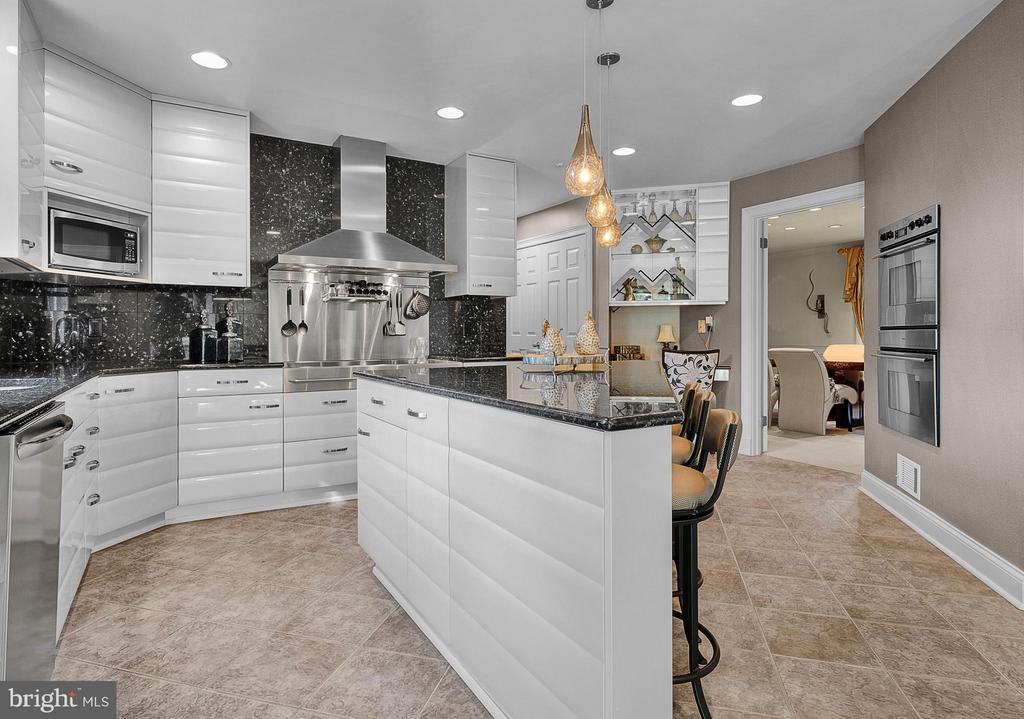 1233 KEISEL LANE