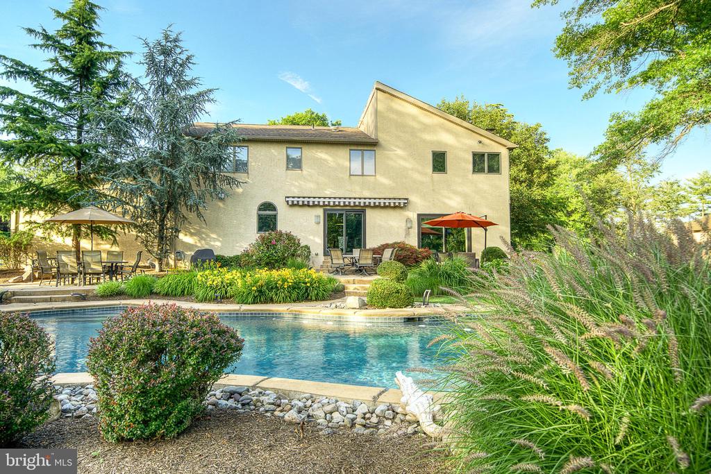 1233 KEISEL LANE