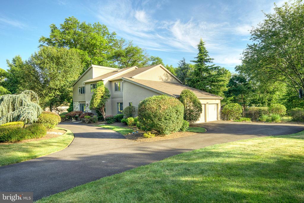 1233 KEISEL LANE