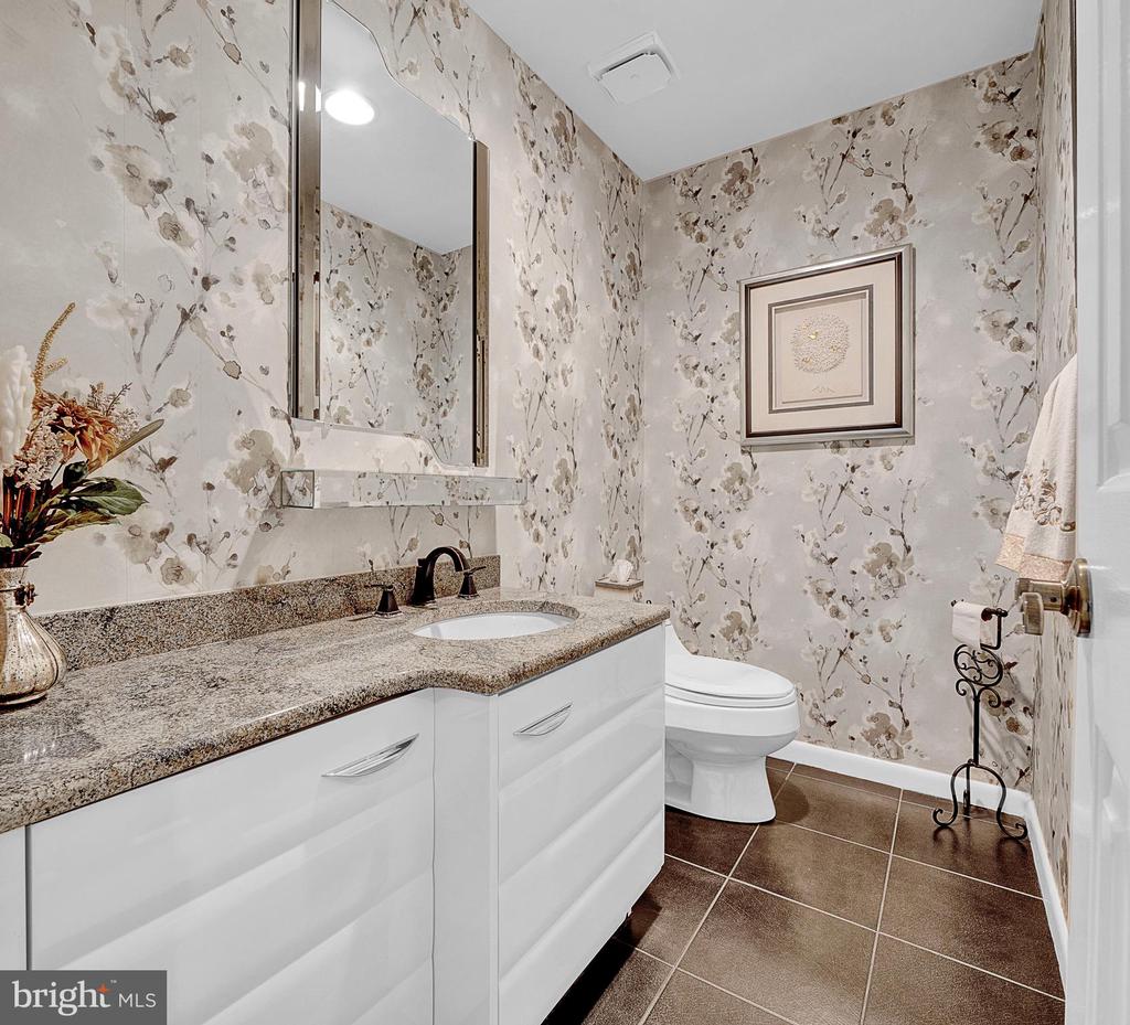 1233 KEISEL LANE