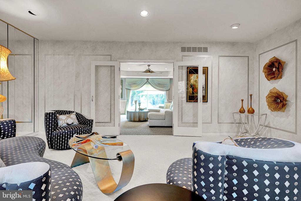 1233 KEISEL LANE