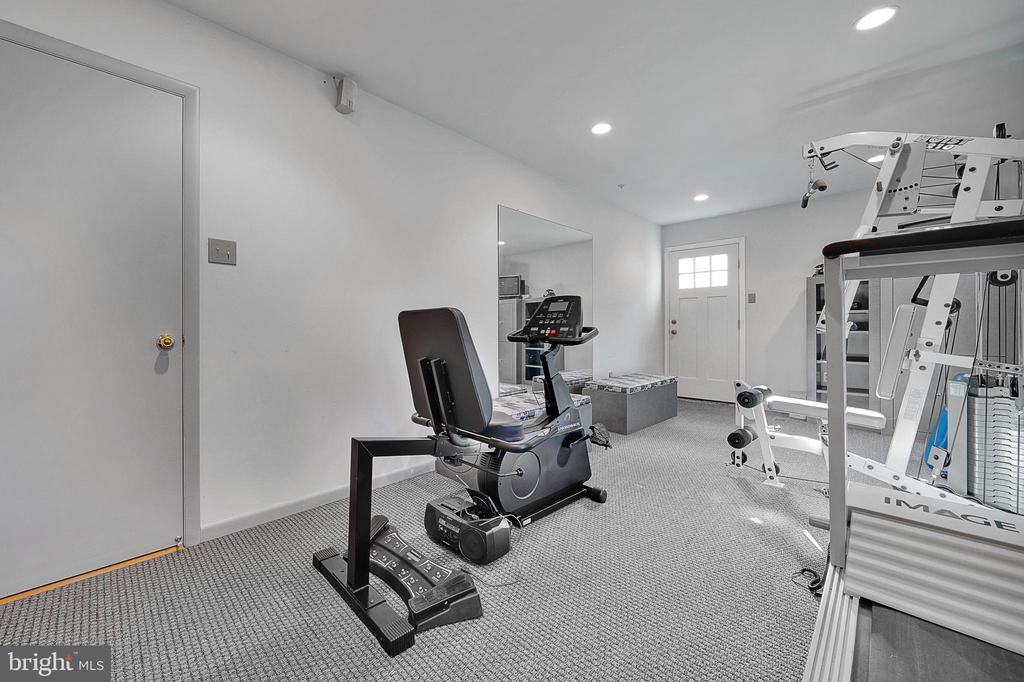 1233 KEISEL LANE