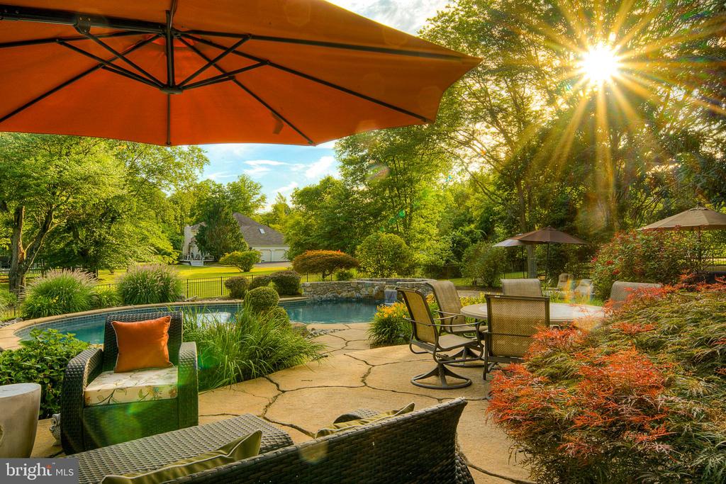 1233 KEISEL LANE