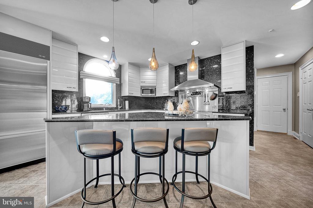 1233 KEISEL LANE