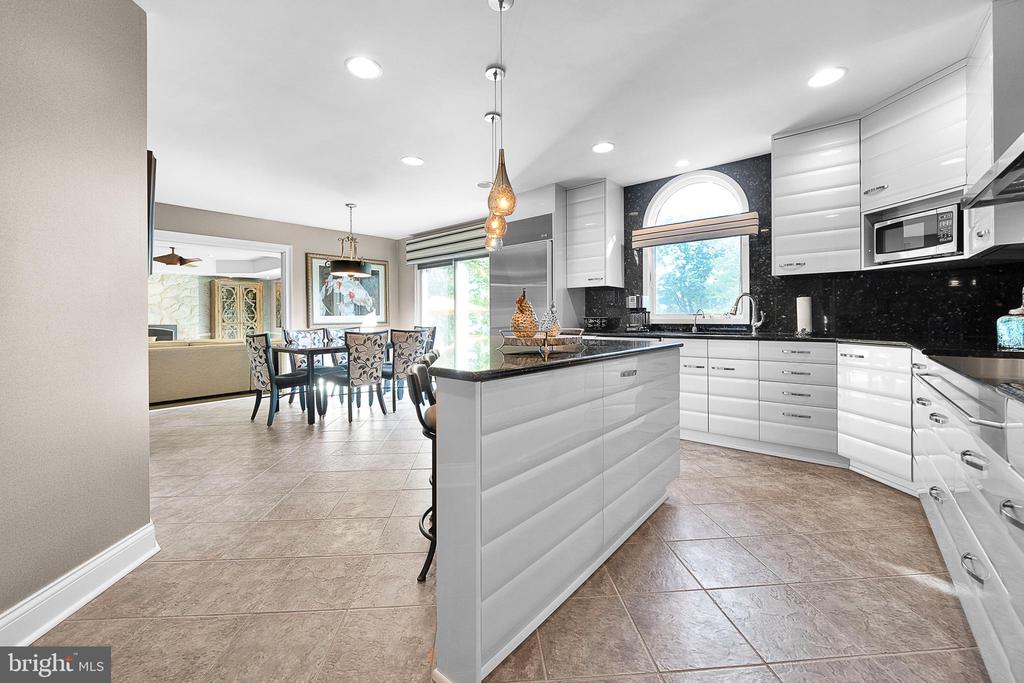 1233 KEISEL LANE