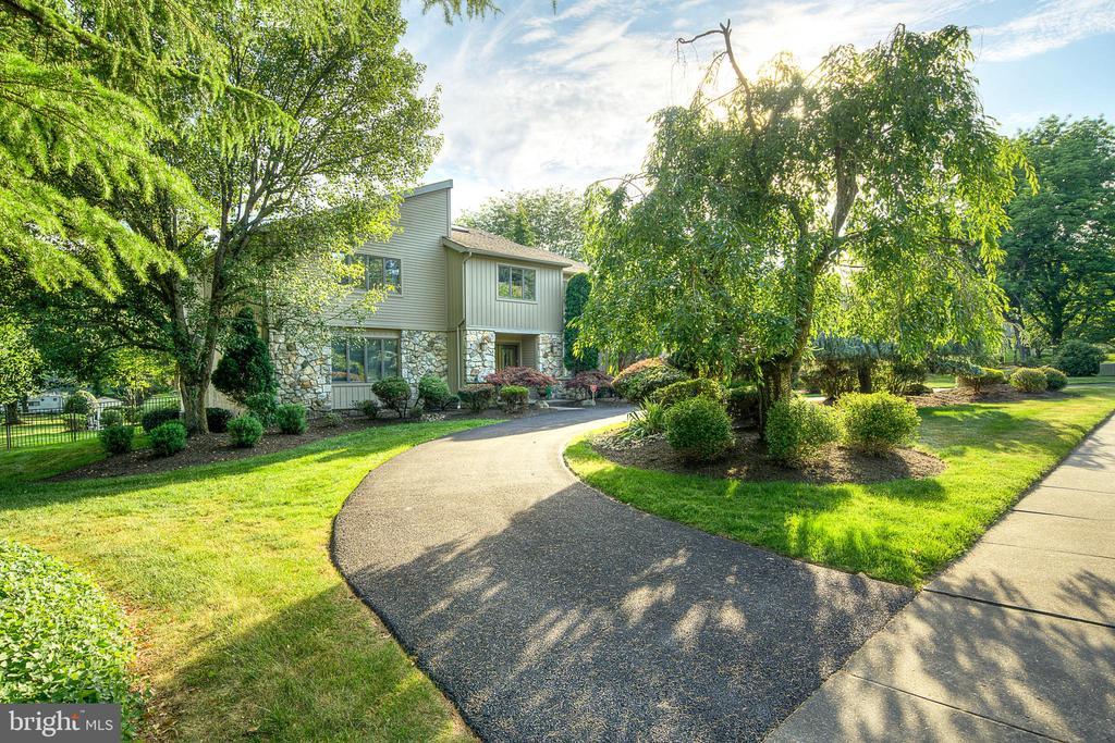 1233 KEISEL LANE