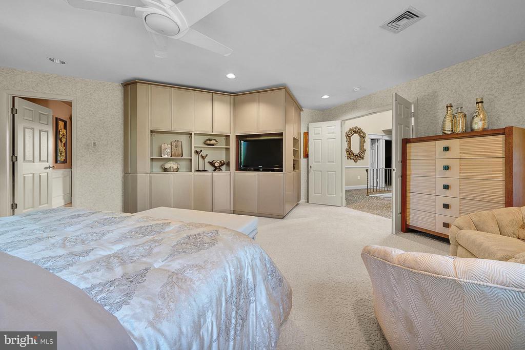 1233 KEISEL LANE