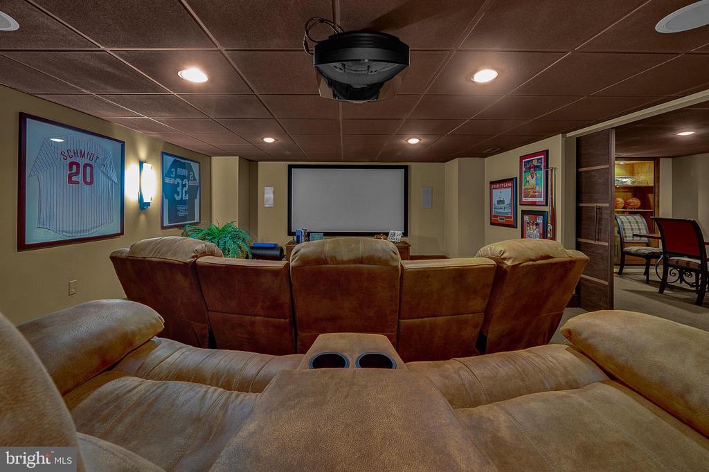 1233 KEISEL LANE