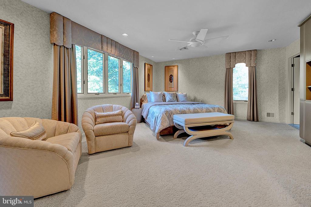 1233 KEISEL LANE