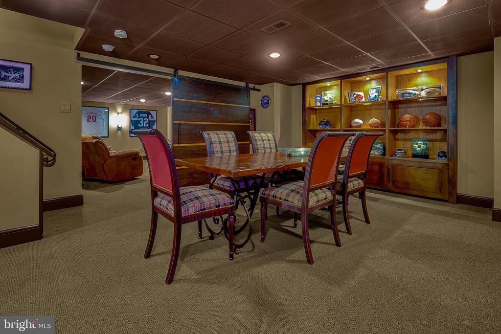 1233 KEISEL LANE