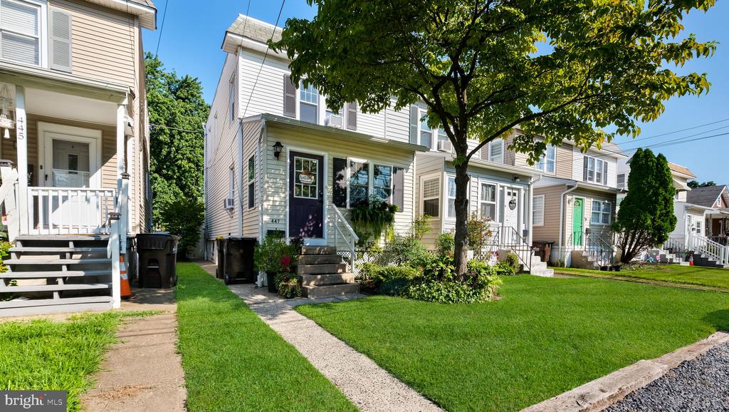 447 FORREST AVE