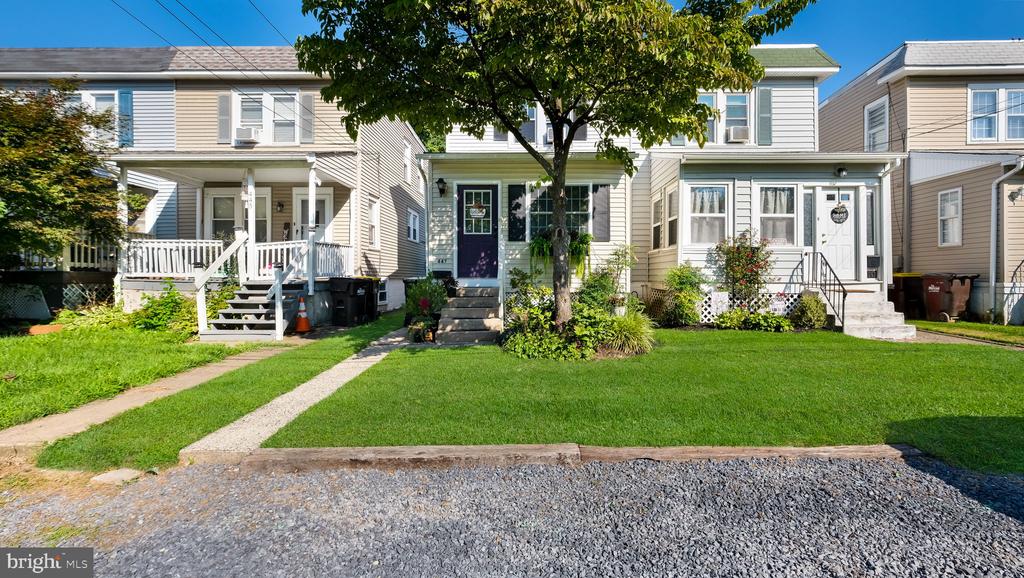 447 FORREST AVE