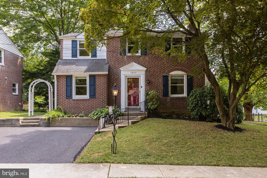 1803 ALLEN LANE