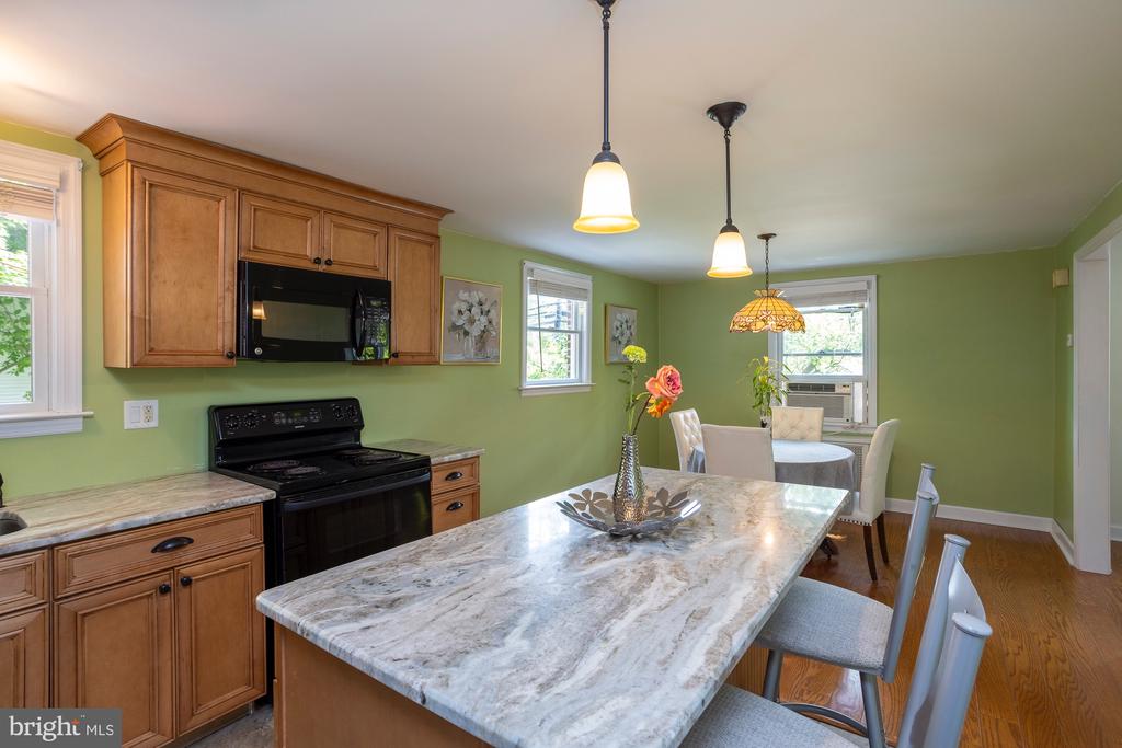1803 ALLEN LANE