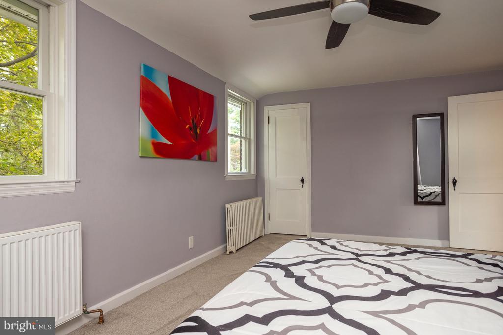 1803 ALLEN LANE