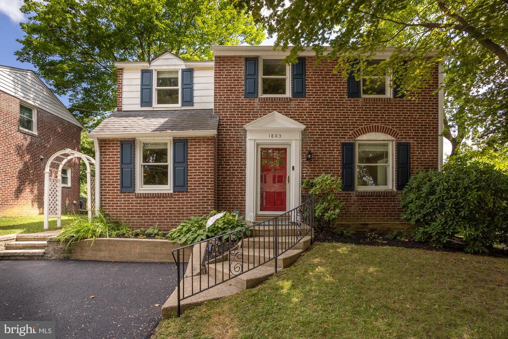 1803 ALLEN LANE