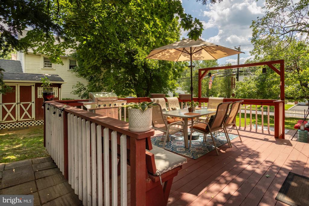 1803 ALLEN LANE