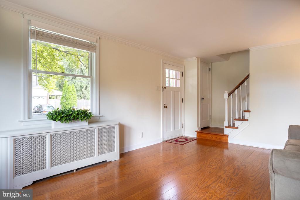 1803 ALLEN LANE
