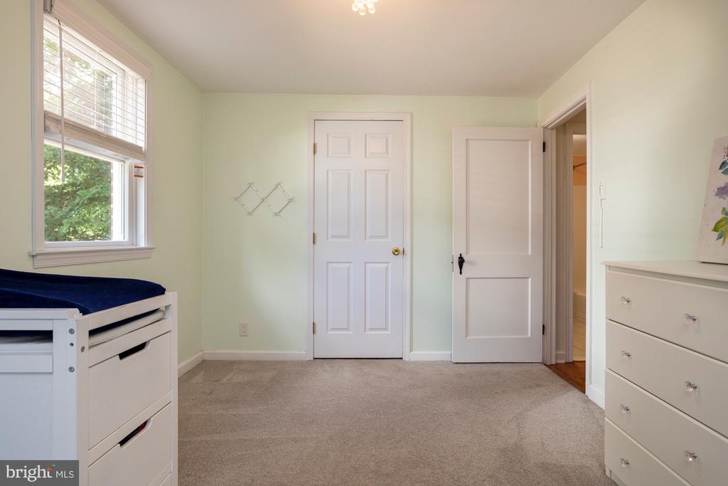 1803 ALLEN LANE