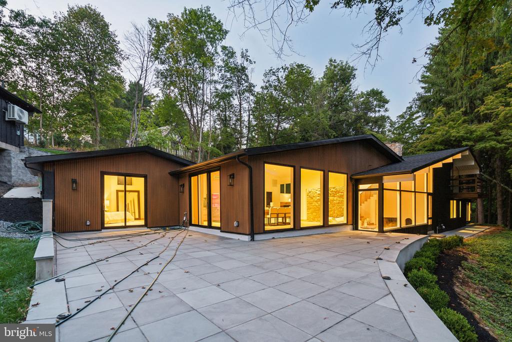 1848 MALLARD LANE